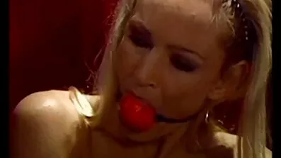 Starac fucks mladu i uči umjetnost besplatni amaterski video ljubavi, a ne karate