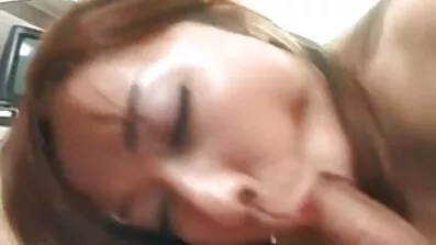 Blonde teen preferira crne mišićave maca i dva pornoo filmovi člana