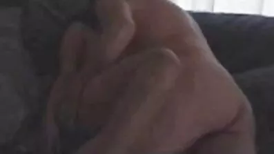 Unutarnja ejakulacija debela žena nakon seksa stari porno film na škripavu stolicu raka