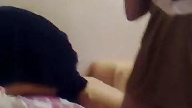Seks u kupaonici dogodio se s oženjenim muškarcem sex video filmovi i oženjenom kurvom