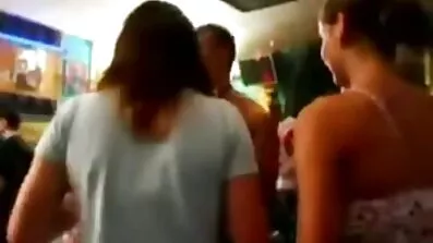 Home anal brat i sestra ručica u kupaonici seksi filmovi besplatni na golom podu