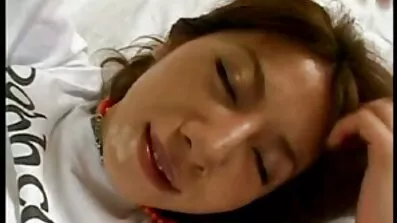 Češke kuje lezbe filmovi zategnule su nekoliko svinja i svršile u gomili