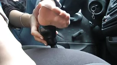 Muž vara ženu s ukusnim mladi crnac u obiteljskoj porno film majka i sin spavaćoj sobi