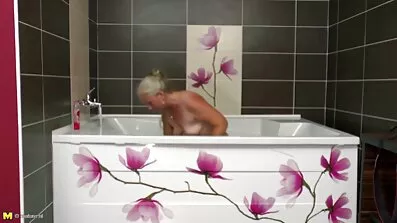 Fotograf jebeno u dupe porno filmova mladi model