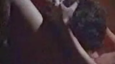 Njegovana plavuša želi crnog maca diskrecija porno film čovjeka za međurasni jebeni
