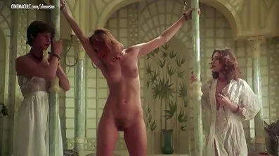 Mlada xx porno filmovi tankom sestra i brat treniraju da se ševe u spavaćoj sobi
