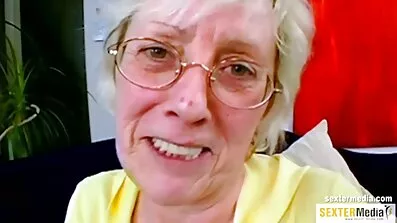 Plavuša s velikim sisama jebanje porno filmovi tube s Gospodinom s krivim član