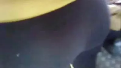 Mlada azijska djevojka-internet ponudio seks za novac pornicipornici tvrtke s uskim očima