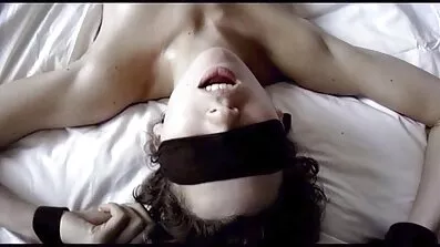 Seksi lesbian snimaju porno filmovi domaci grupni porno s djevojkama