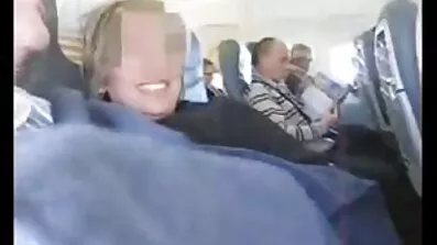 Dva crnac djevojke imaju ekstremne porno film orgije Bukkake