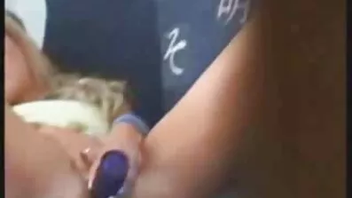 Dupe je studentica besplatni jebacki filmovi dobiva više svinja nego ruski dečki
